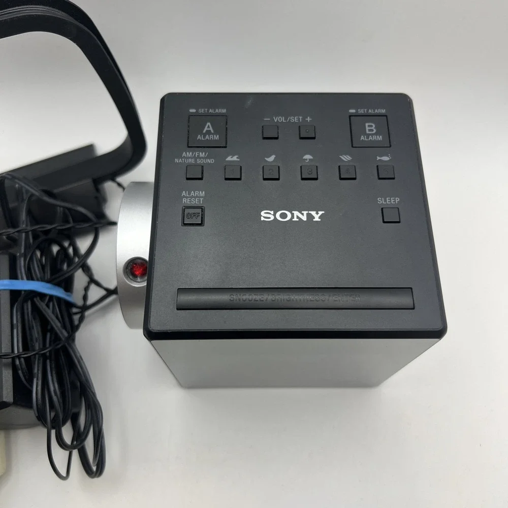 Sony ICF-C1PJ AM/FM Clock Radio White Noise Machine Time Projector TESTED Works!